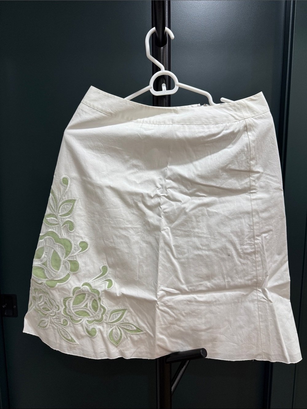 Ricki's White A-Line Skirt with Light Green Floral Embroidery